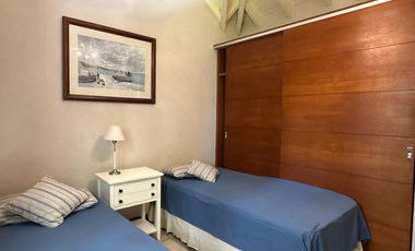 Casa en Venta - 3 Dormitorios 2 Baños - 1042mts2 - Pinamar