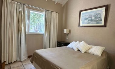 Casa en Venta - 3 Dormitorios 2 Baños - 1042mts2 - Pinamar