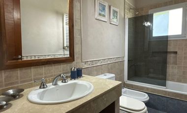Casa en Venta - 3 Dormitorios 2 Baños - 1042mts2 - Pinamar