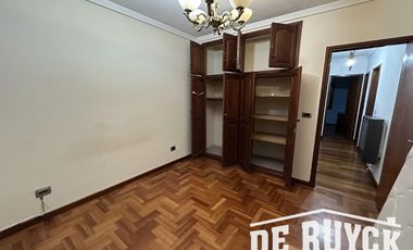 Chalet en pleno Barrio Los Cedros