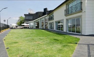 Espectacular Casa en Bosques de las Lomas