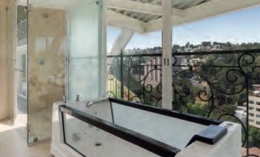 Espectacular Casa en Bosques de las Lomas