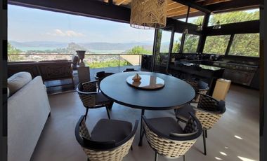 Espectacular casa en Valle de Bravo