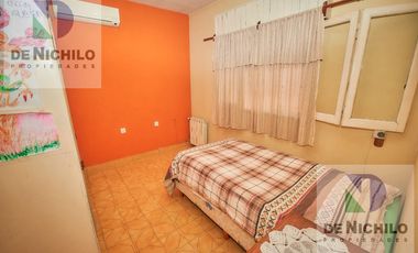 Casa en  Longchamps, Luis Saenz Peña 1500