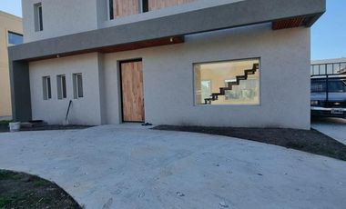 Casa en Venta en Pilar