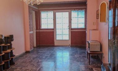Casa 4 ambientes - Venta - Parque Avellaneda