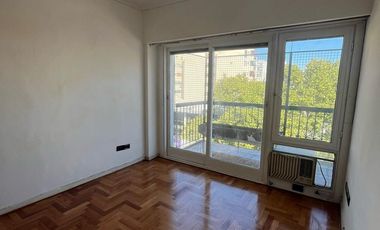 Departamento en  alquiler en la zona más comercial de Flores