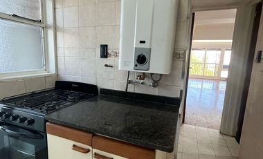 Departamento en  alquiler en la zona más comercial de Flores