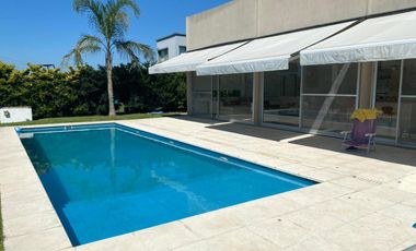 Casa en Alquiler Anual amoblado a la Laguna San Benito Villanueva Tigre