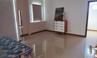 Casa en Alquiler Anual amoblado a la Laguna San Benito Villanueva Tigre