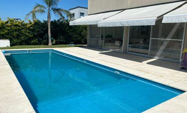 Casa en Alquiler Anual amoblado a la Laguna San Benito Villanueva Tigre