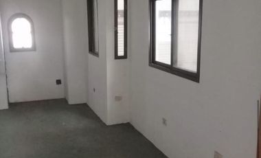 Deposito en Villa Ballester. Se vende con RENTA CALZADA