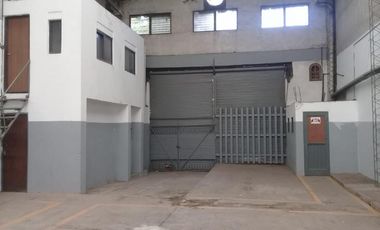 Deposito en Villa Ballester. Se vende con RENTA CALZADA