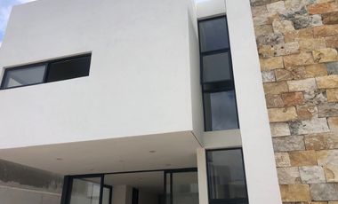 Casas en Venta de 4 recámaras en privada Margaritas 190. Mérida, Yucatán.