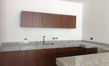 Casas en Venta de 4 recámaras en privada Margaritas 190. Mérida, Yucatán.