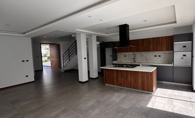 Casa en Renta en Parques Vallarta dentro de coto