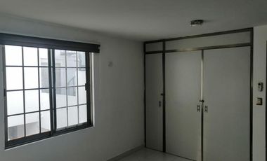 SE RENTA DEPARTAMENTO DE 3 RECÁMARAS EN EL CENTRO