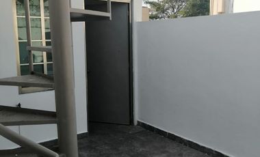SE RENTA DEPARTAMENTO DE 3 RECÁMARAS EN EL CENTRO