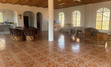 VENTA DE CASA DE CAMPO EN IXTLAHUACAN DE LOS MEMBRILLOS GRAN TERRENO.