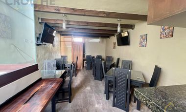 Edificio comercial en venta ideal para restaurante u oficinas en la zona de los Sauces