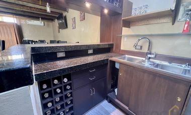 Edificio comercial en venta ideal para restaurante u oficinas en la zona de los Sauces