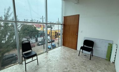 Oficina en Renta Av. Zamora, Col Centro, Coatzacoalcos, Ver.