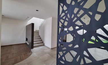 RENTA DE CASA EN RESIDENCIAL ALCAZAR EN SAN MATEO ATENCO