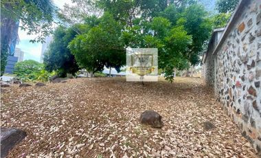 SE VENDE TERRENO EN EL RESIDENCIAL LA CRESTA - 1235 m2