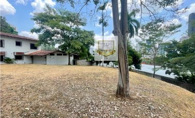 SE VENDE TERRENO EN EL RESIDENCIAL LA CRESTA - 1235 m2