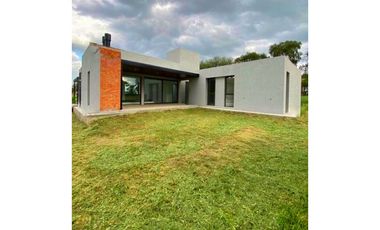 VENTA CASA VALLE DEL GOLF, FALDA DEL CARMEN, CORDOBA