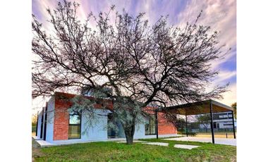 VENTA CASA VALLE DEL GOLF, FALDA DEL CARMEN, CORDOBA