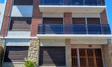 MOGOTES; EXCELENTE DEPARTAMENTO A LA CALLE