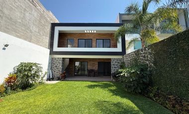 Casa en Fraccionamiento en Brisas Temixco - ITI-2093-Fr