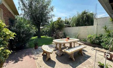 Casa en venta en Quilmes Oeste