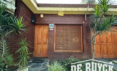 Casa en venta en Quilmes Oeste