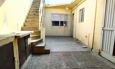 VENTA CASA 3 AMB C/COCH. Y TERRAZA APTA CREDITO