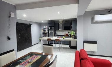 EXCELENTE PROPIEDAD CON PISCINA