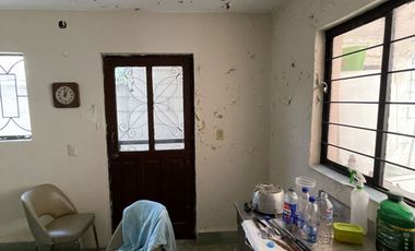 CASA EN VENTA PARA REMODELAR O DEMOLER COL. TALLERES - MTY
