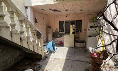 CASA EN VENTA PARA REMODELAR O DEMOLER COL. TALLERES - MTY