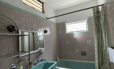 CASA EN VENTA PARA REMODELAR O DEMOLER COL. TALLERES - MTY