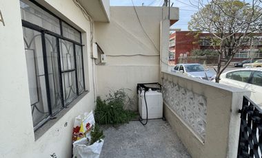 CASA EN VENTA PARA REMODELAR O DEMOLER COL. TALLERES - MTY