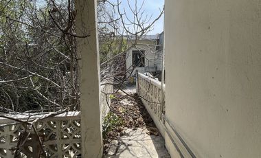 CASA EN VENTA PARA REMODELAR O DEMOLER COL. TALLERES - MTY