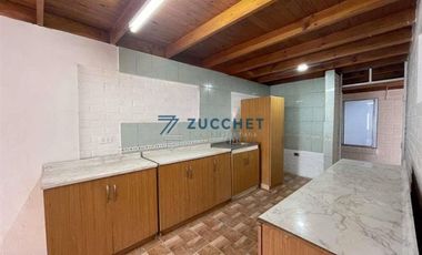 Casa en Arriendo en Ubicada a pasos de Avenida Pajaritos