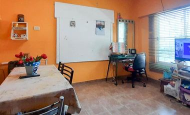 VENTA-V.BALLESTER-CASA MULTIFAMILIAR