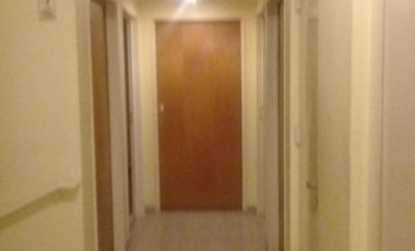 Departamento 2 amb. con balcon a mts. plaza San Martin
