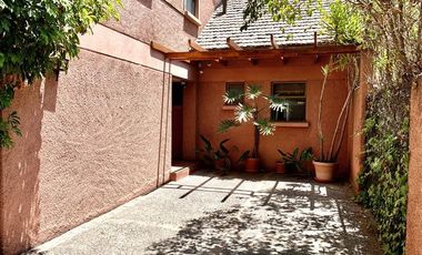 Casa en Arriendo en Acogedora propiedad en Condominio / Tranquilo y residencial