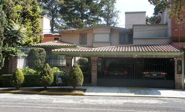 Hermosa Casa en Renta, Club de Golf San Carlos, Metepec