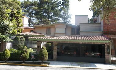 Hermosa Casa en Renta, Club de Golf San Carlos, Metepec
