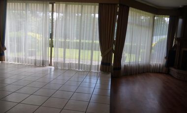 Hermosa Casa en Renta, Club de Golf San Carlos, Metepec
