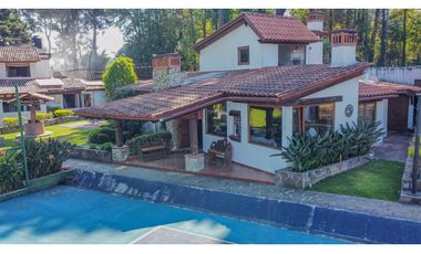 CASA EN RENTA AMUEBLADA EN EL CENTRO DE AVANDARO